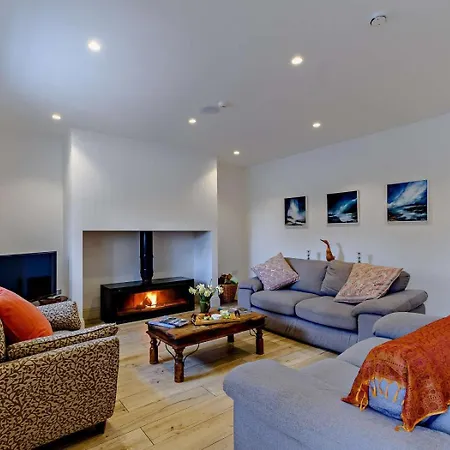 3 Bed In Oc-g0001