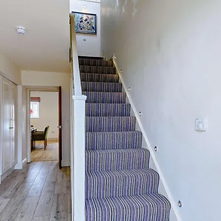 3 Bed In Oc-g0001 *