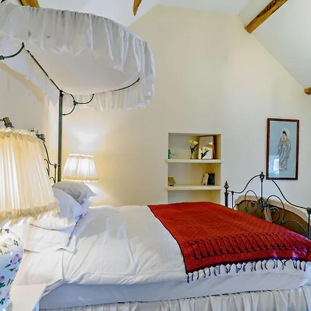 3 Bed In Oc-g0001