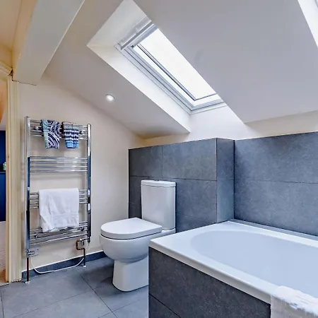 3 Bed In Oc-g0001 *